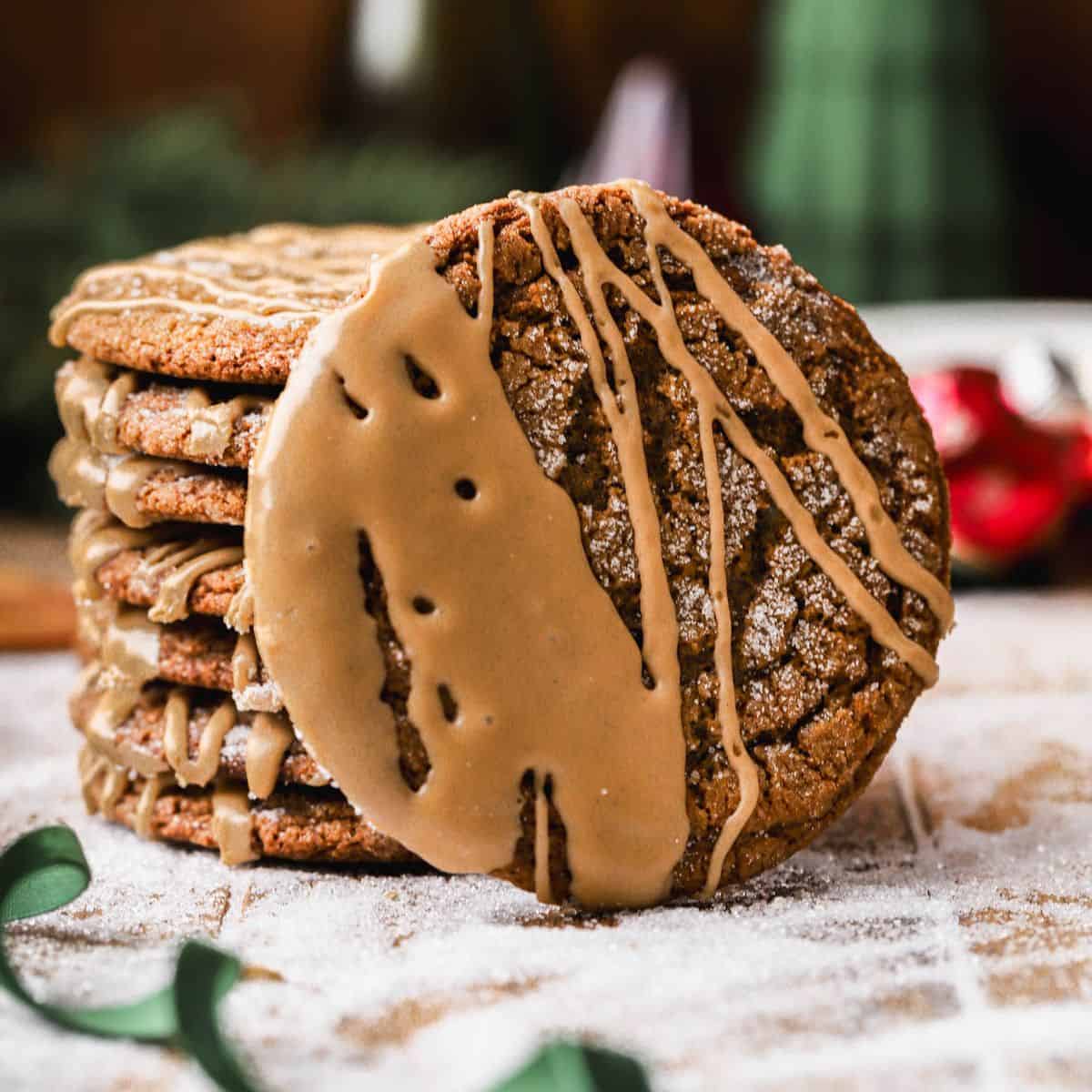 Gingerbread Latte Cookies - The Epicurean Mouse