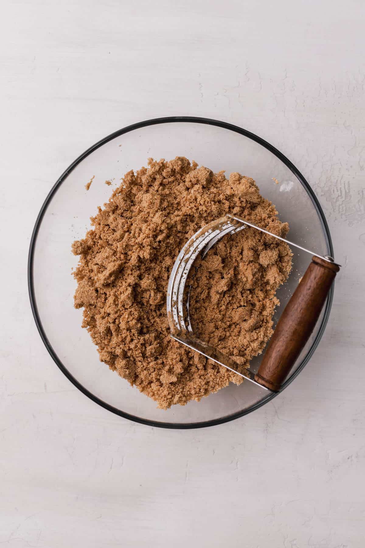 Flour, cinnamon brown sugar, and butter. 